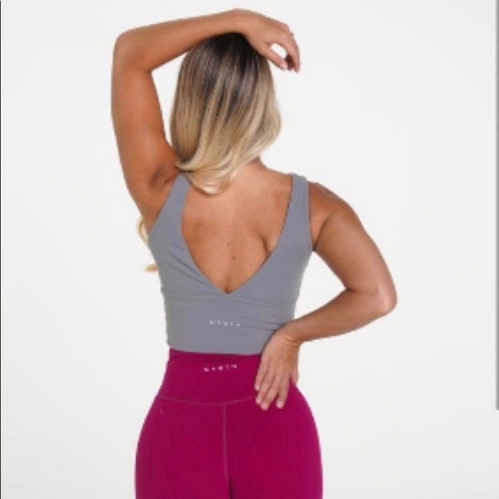 NVGTN Essence bra in gray - Picture 2 of 5